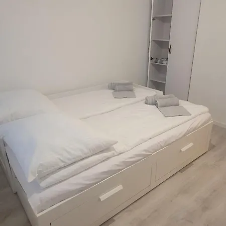 Inter House Apartment *